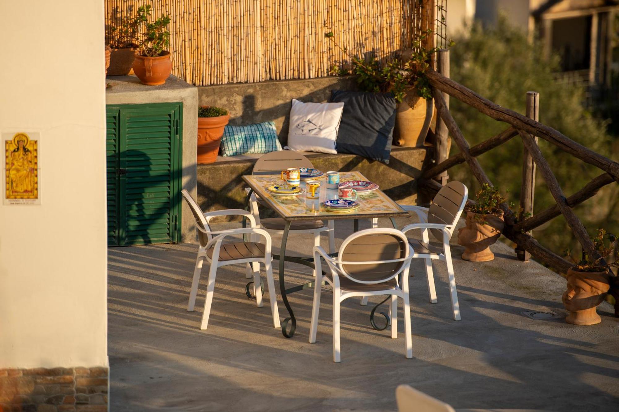 Апартаменти Aria Di Mare,Near Elevator, Few Steps, Parking, Garden Позітано Екстер'єр фото