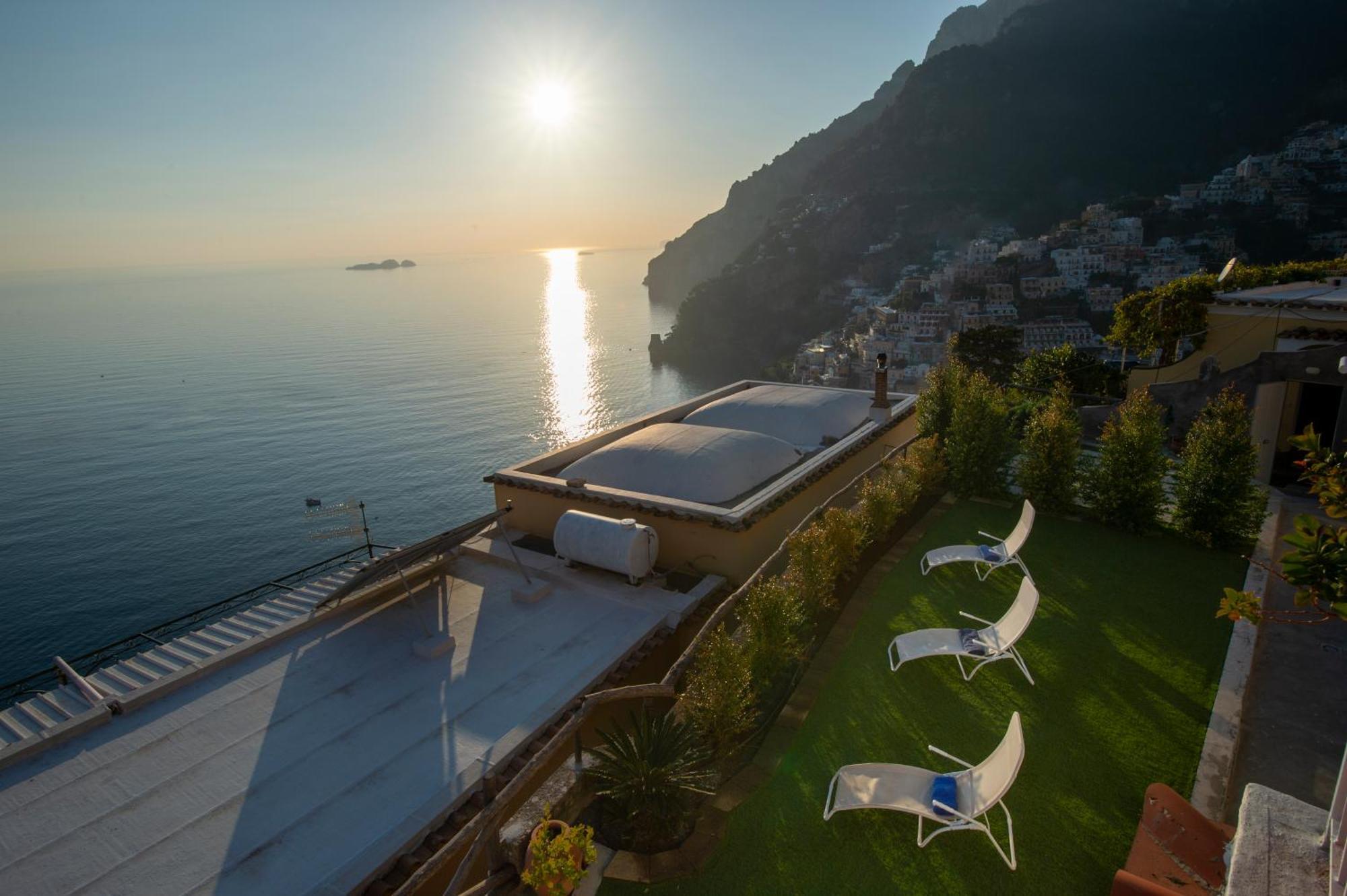 Апартаменти Aria Di Mare,Near Elevator, Few Steps, Parking, Garden Позітано Екстер'єр фото